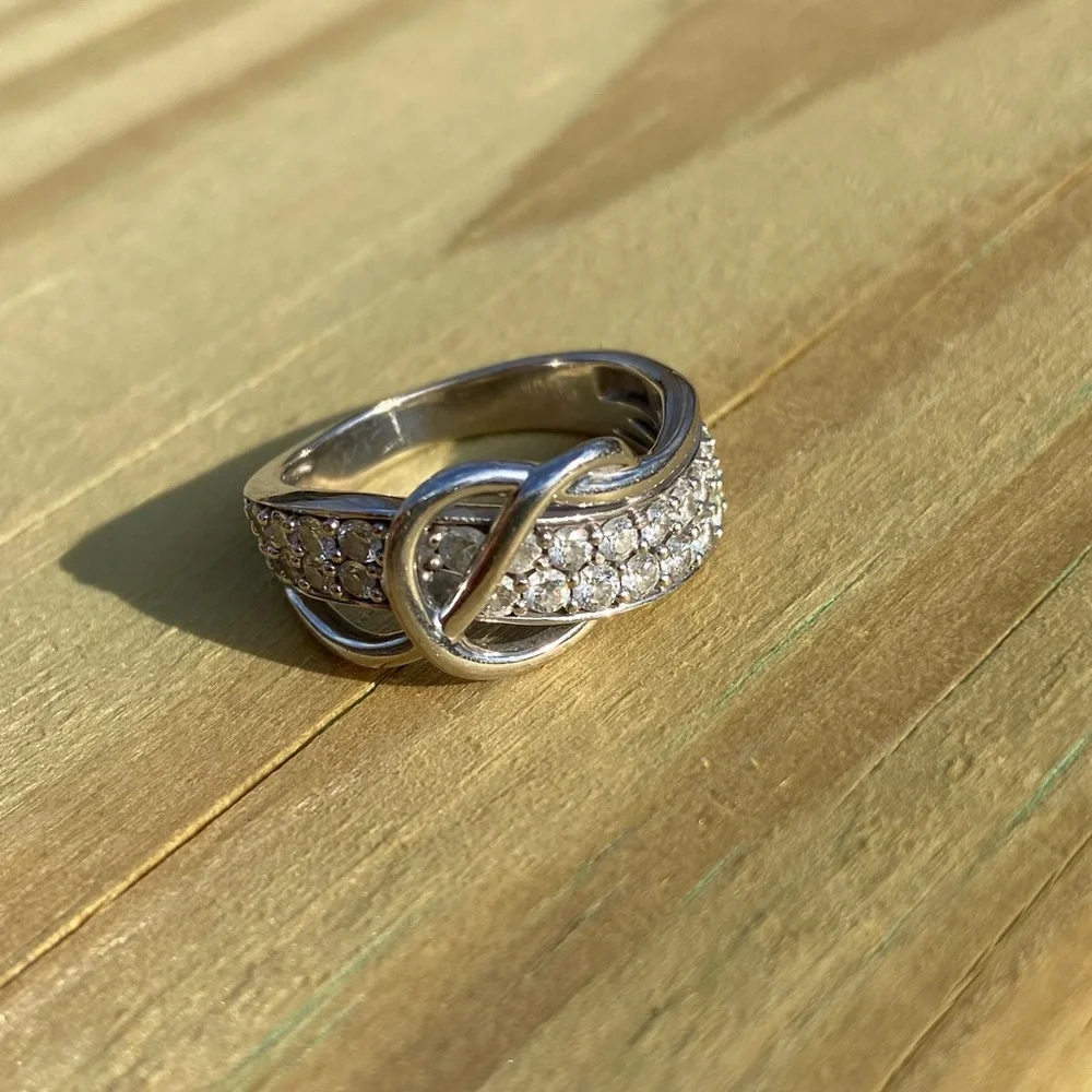 Le Vian 14 Karat White Gold Pretzel Ring - Picture 13 of 15